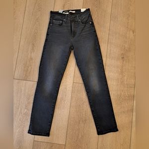 Women's slim straight Levi's jeans size 26